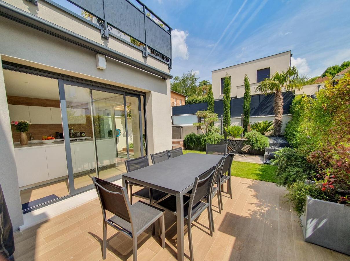 EXIGEHOME - Home stay avec jacuzzi et jardin paysagé Orgeval  Extérieur photo