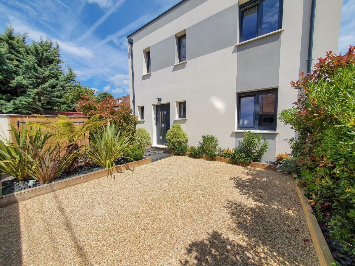 EXIGEHOME - Home stay avec jacuzzi et jardin paysagé Orgeval  Extérieur photo