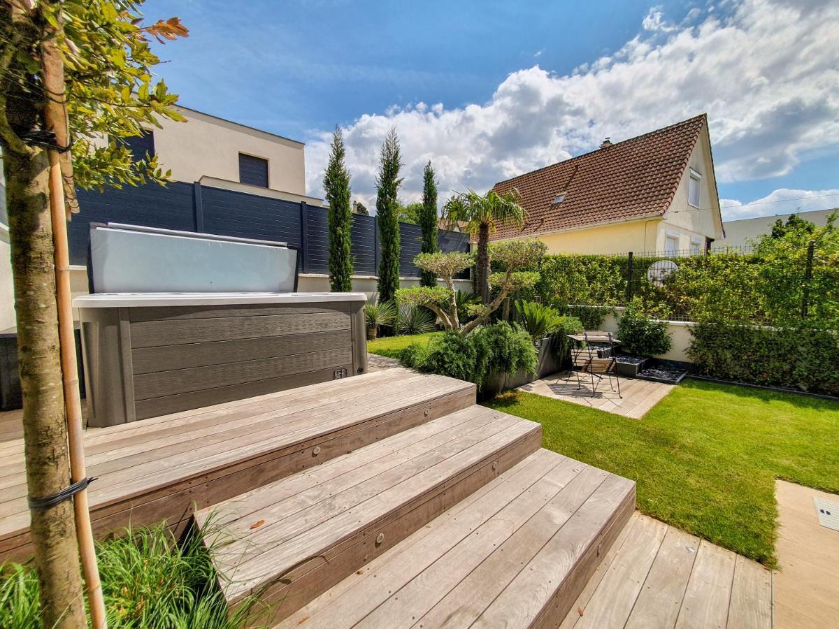 EXIGEHOME - Home stay avec jacuzzi et jardin paysagé Orgeval  Extérieur photo